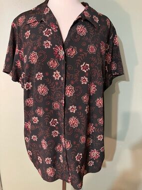Women's Laura Scott Woman Black Floral Blouse 18W